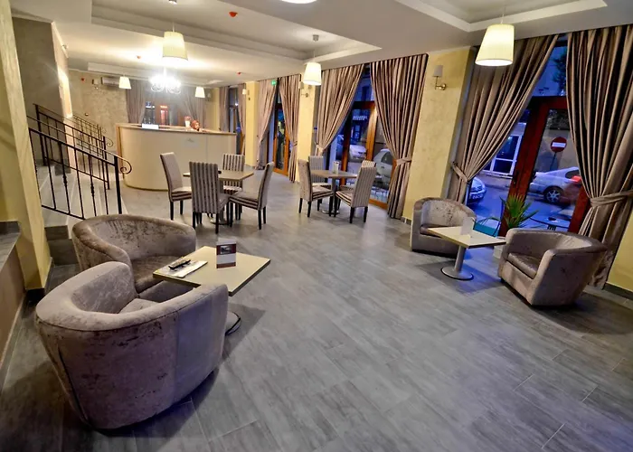 Hotel Lucas Boutique 3*