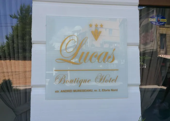 Hotel Lucas Boutique 3*