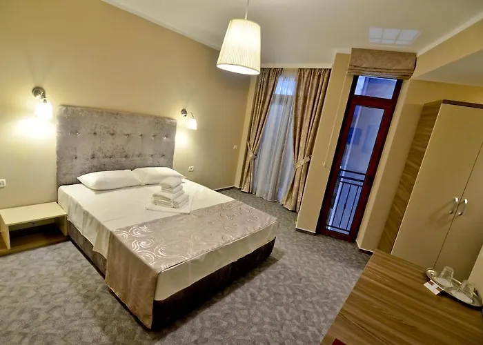 Hotel Lucas Boutique 3*